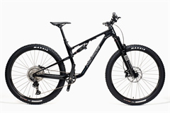 ONE-TWENTY TRAIL HUNTER EDITION-CZ Glossy Black(Silver)  