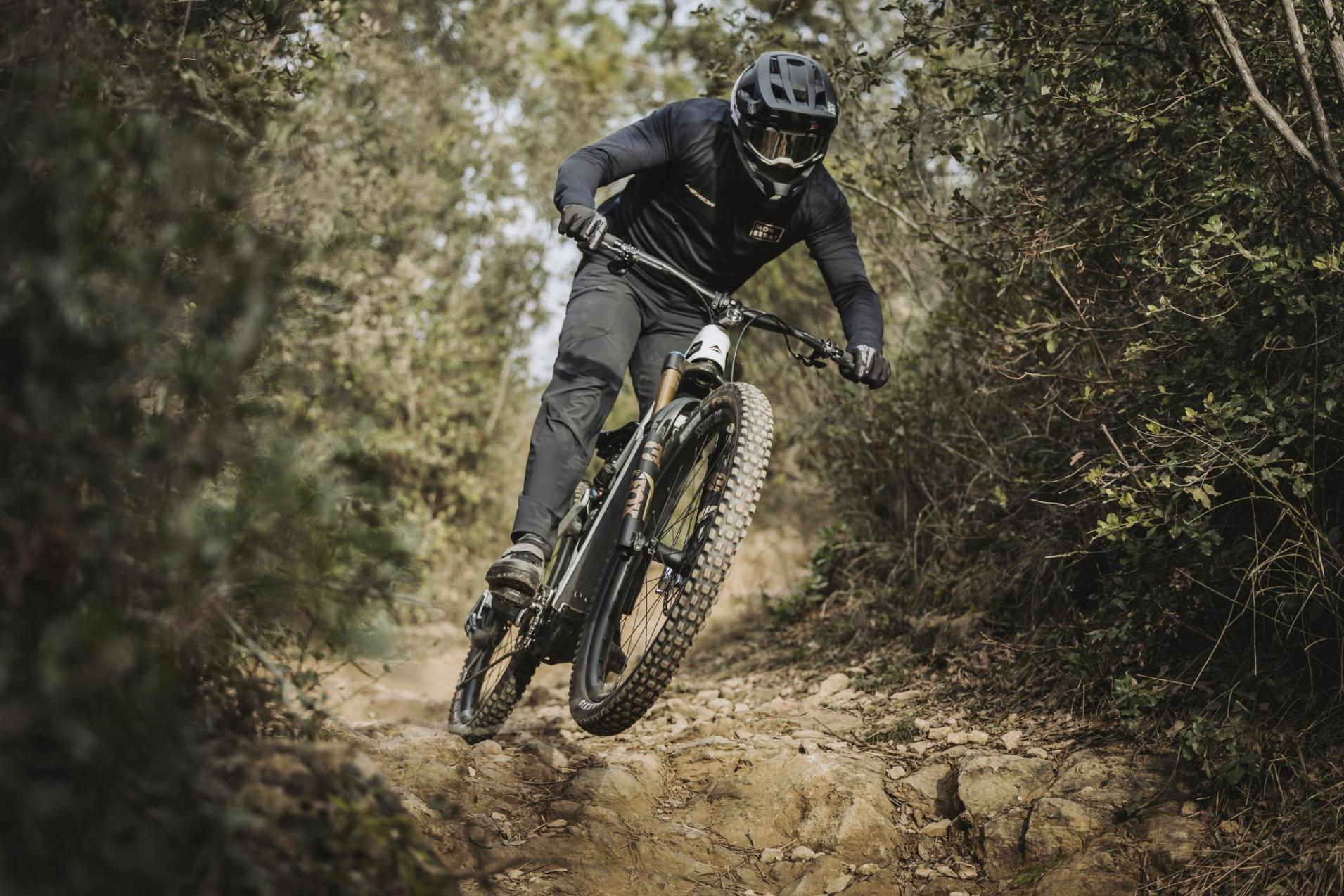 Boční pohled rámu