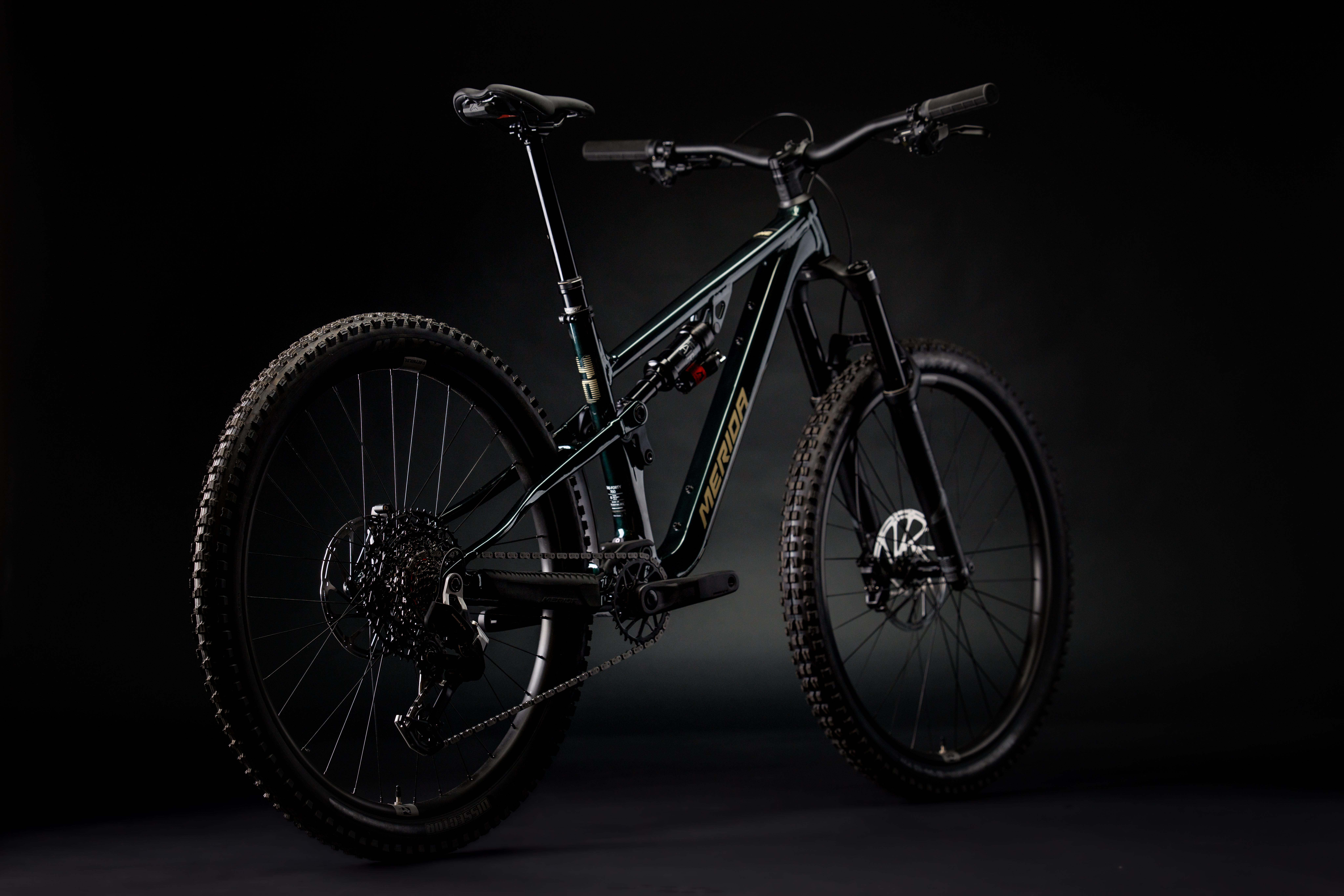 Detail hlavové trubky