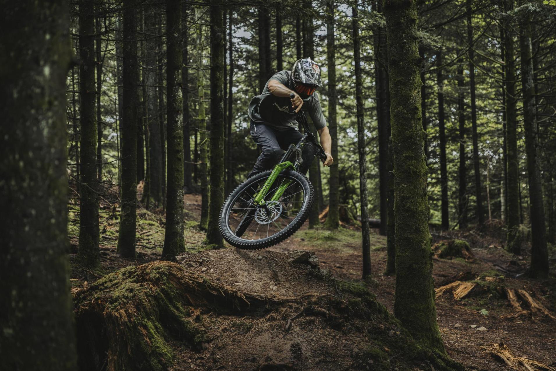 Boční pohled rámu