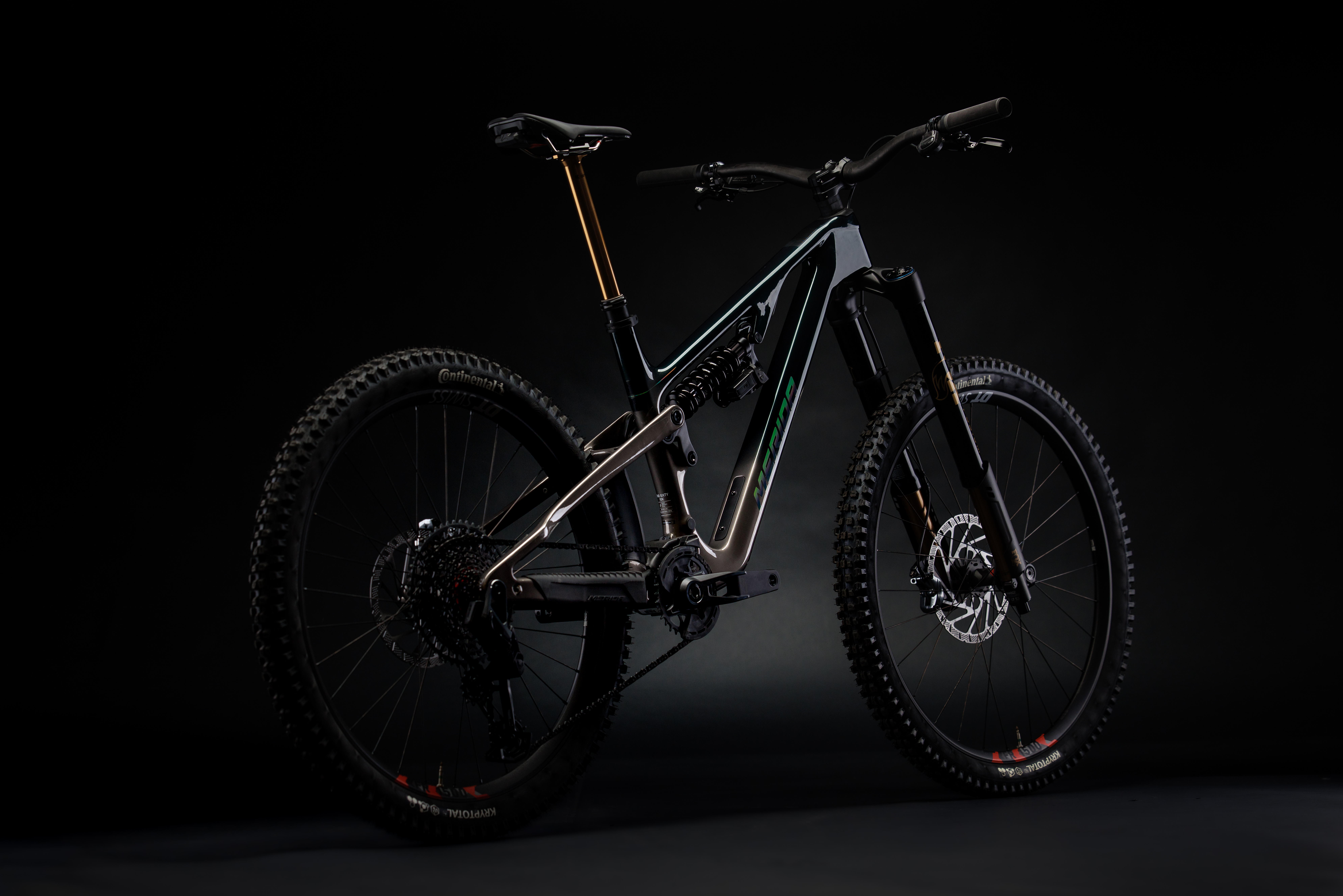 Detail hlavové trubky