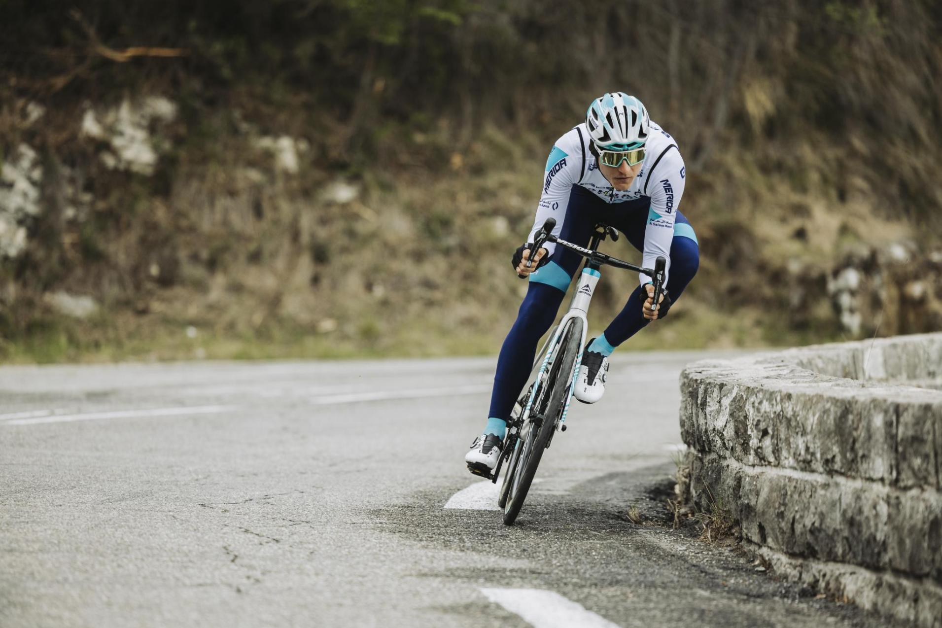 Detail hlavové trubky