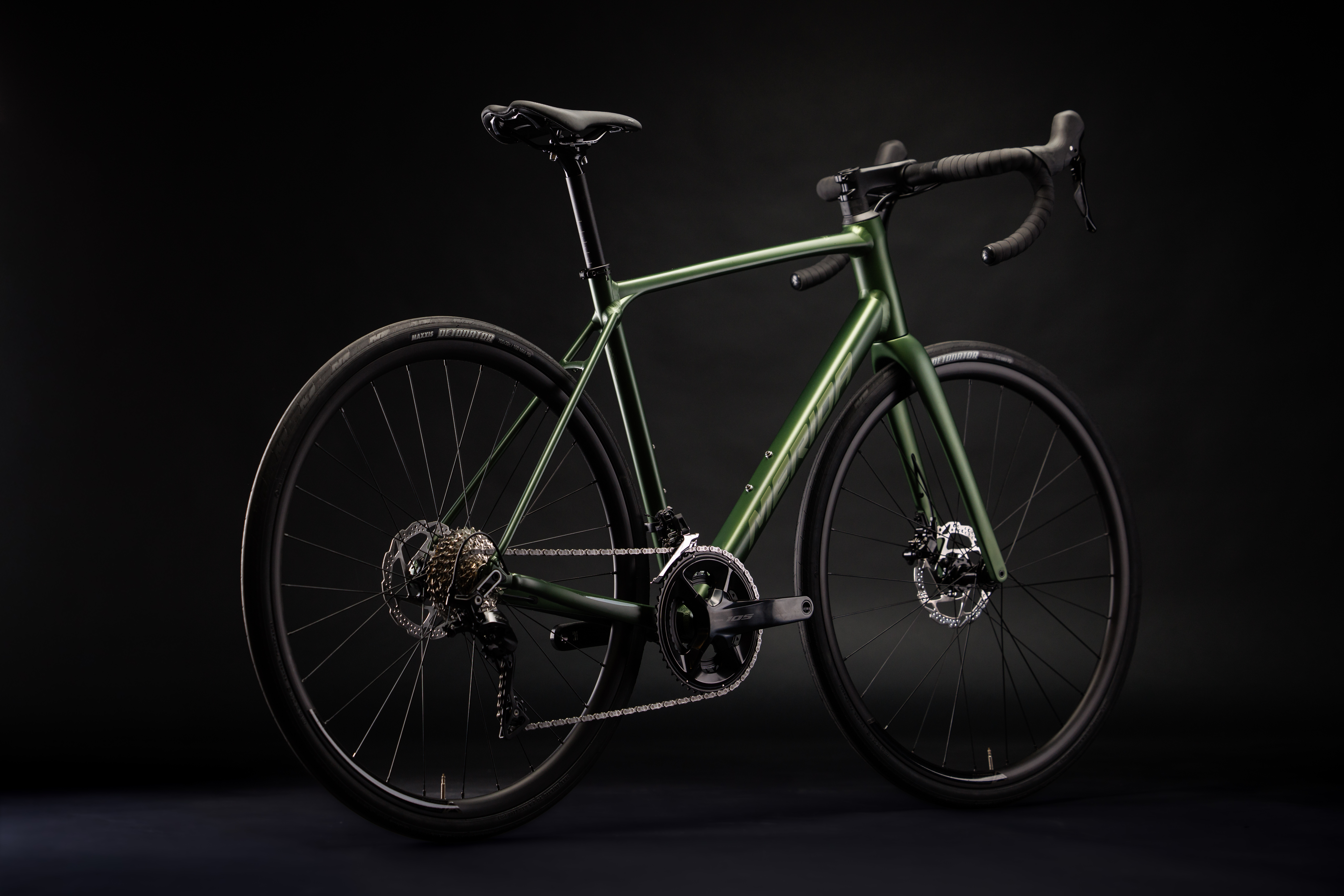 Detail hlavové trubky