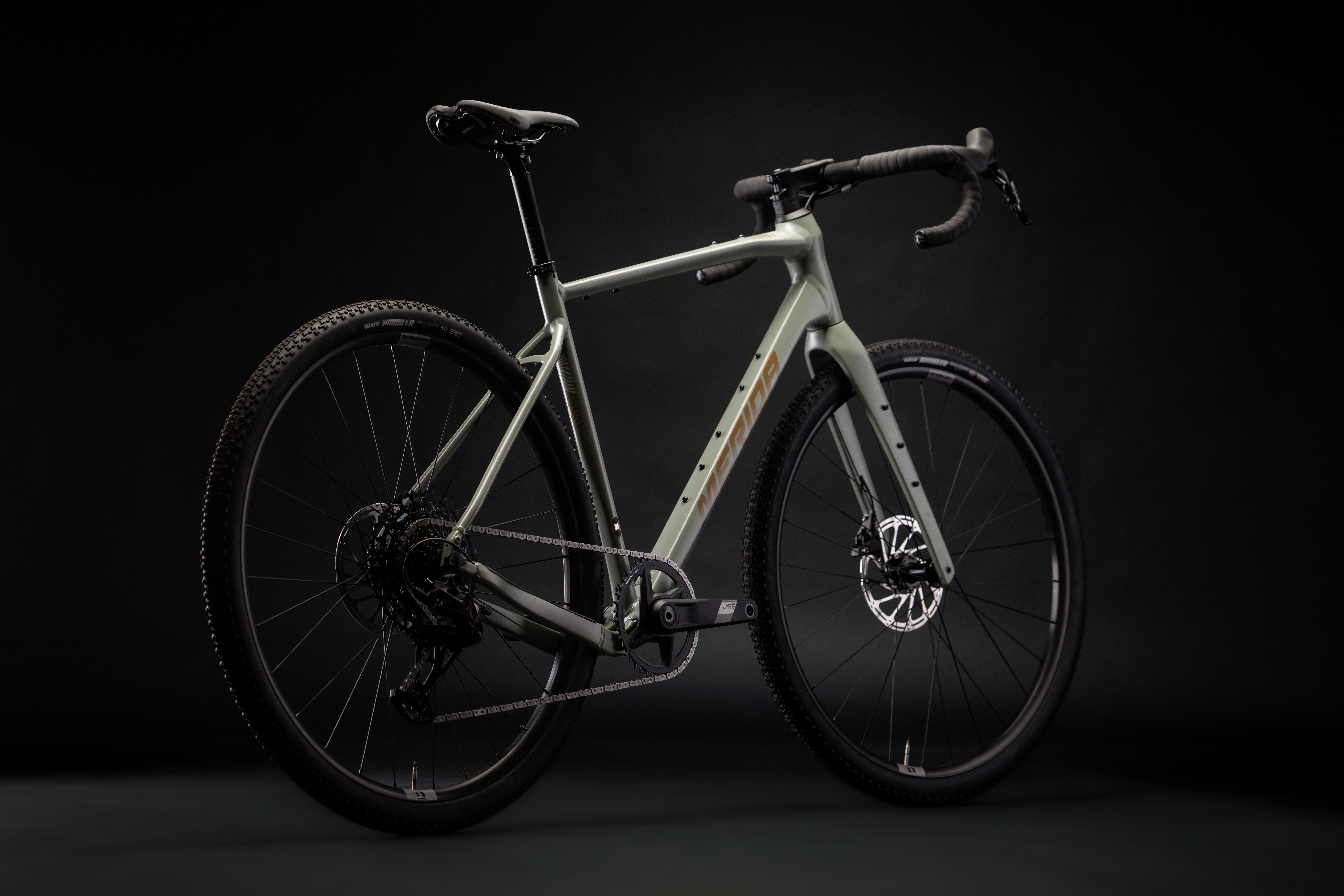 Detail hlavové trubky